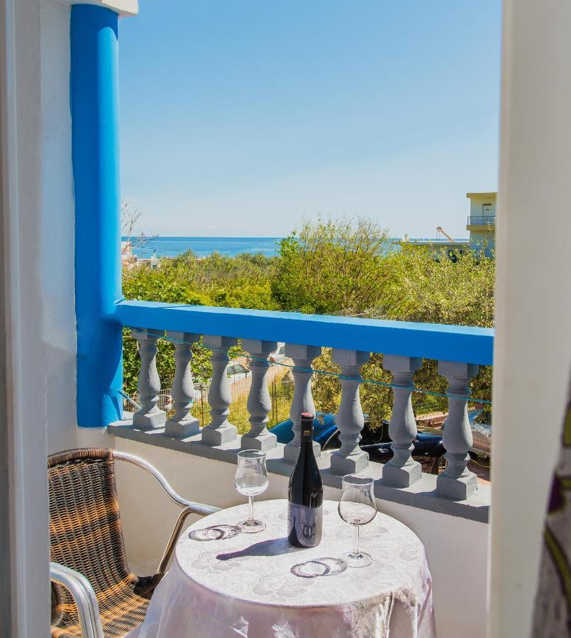 Poseidon Apartment 아크앤젤로스 외부 사진